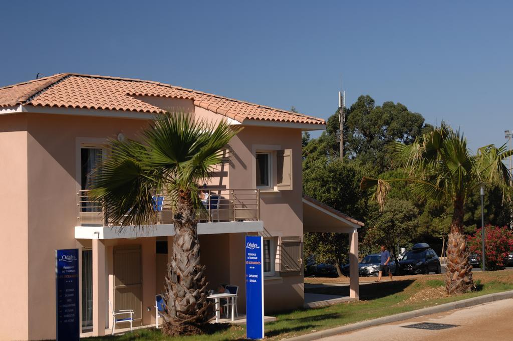 Residence Odalys Les Oceanides La Londe-les-Maures Bagian luar foto